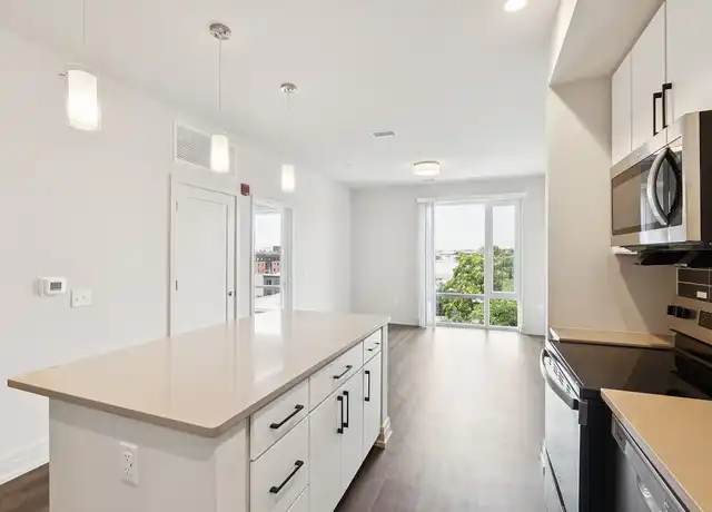 Property at Park Morton Apartments - 610 Park Rd NW, Washington, DC, 20010, 0-1 beds, 1 bath, [object Object]