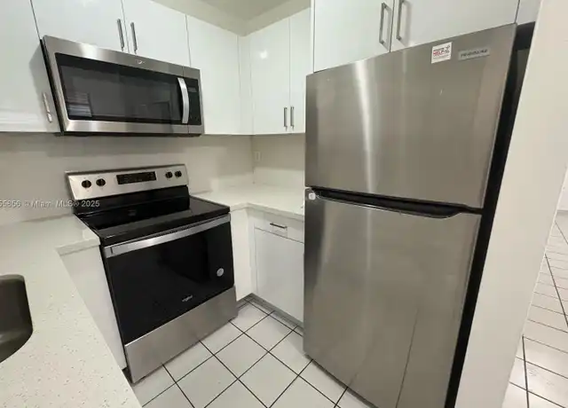 Property at 5660 W 25th Ct #5660, Hialeah, FL, 33016, 2 beds, 2 baths, [object Object]