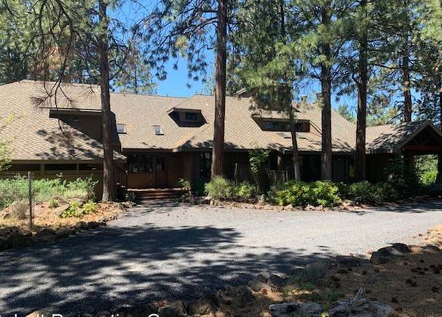 Photo of 61130 Bachelor View Rd, Bend, OR 97702