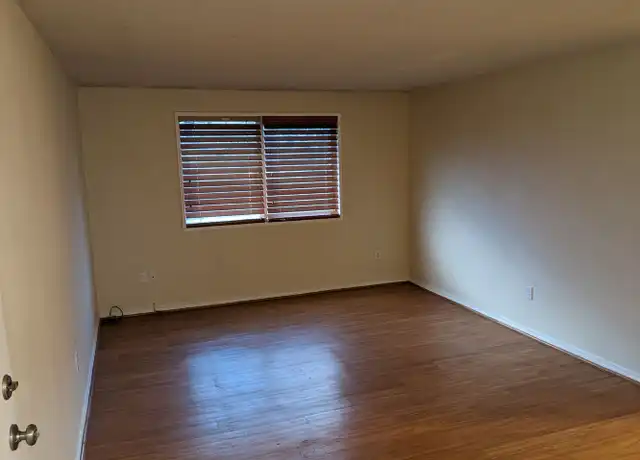 Property at 812 SE Polk St Unit 814, Camas, WA, 98607, 2 beds, 1 bath, [object Object]