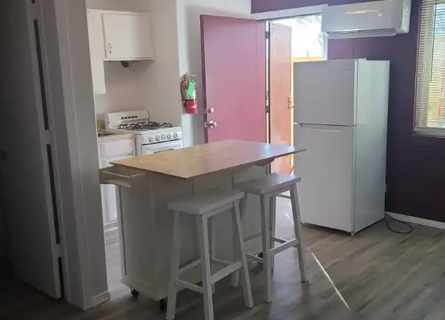 Property at 1701 Lead Ave SE Unit 01, Albuquerque, NM, 87106, 0 beds, 1 bath, [object Object]