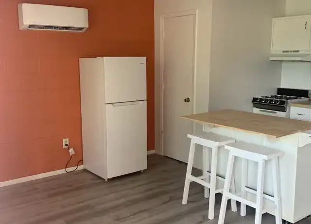 Property at 1701 Lead Ave SE Unit 01, Albuquerque, NM, 87106, 0 beds, 1 bath, [object Object]