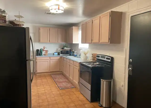Property at 38 E Vineyard Rd Unit A, Phoenix, AZ, 85042, 2 beds, 1 bath, [object Object]