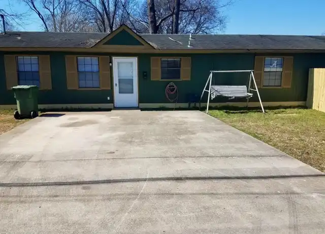 Property at 815 Minor St NE, Huntsville, AL, 35801, 2 beds, 1 bath, [object Object]
