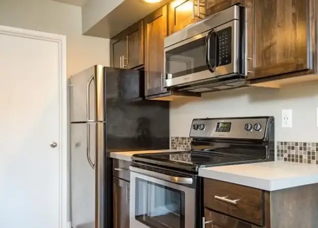 Photo of 199 E Ave, Lake Oswego, OR 97034