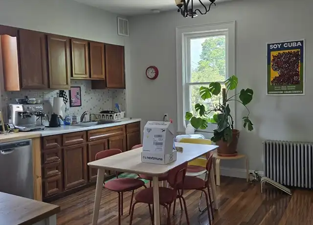 Property at 109 Cushing St Unit 2, Cambridge, MA, 02138, 2 beds, 1 bath, [object Object]