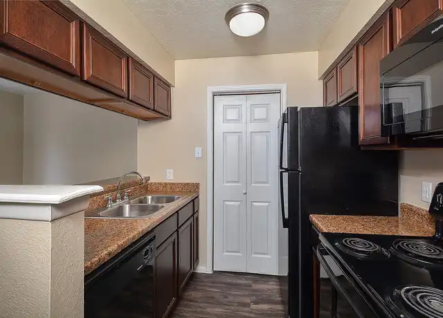 Property at Canyon Point - 16550 Henderson Pass, San Antonio, TX, 78232, 1-2 bed, 1-2.5 bath, [object Object]