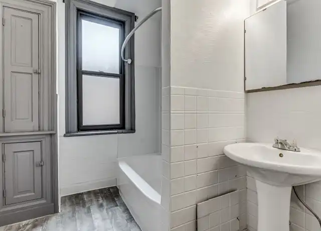 Property at 845 Collins St Apt 2, Pittsburgh, PA, 15206, 3 beds, 1 bath, [object Object]