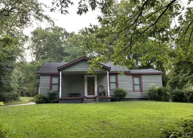 Property at 285 N Second St, Madison, GA, 30650, 2 beds, 1 bath, [object Object]