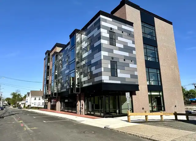 Property at 21 Summer St Unit 302, Natick, MA, 01760, 1 bed, 1 bath, [object Object]