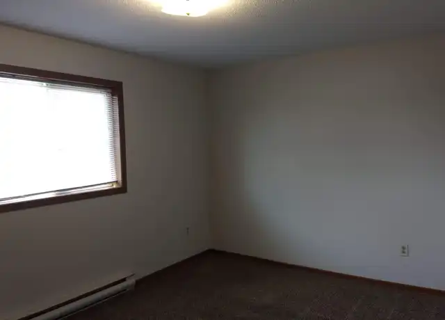 Property at 4907 Kappus Dr, Eau Claire, WI, 54701, 2 beds, 1.5 baths, [object Object]