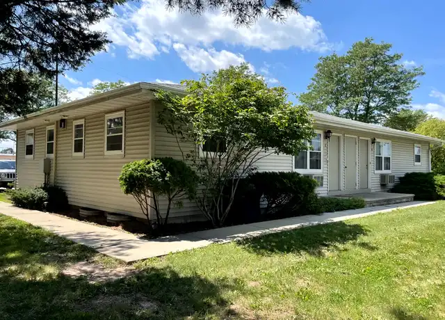 Property at 1159 Brosig St Unit D, Green Bay, WI, 54311, 1 bed, 1 bath, [object Object]