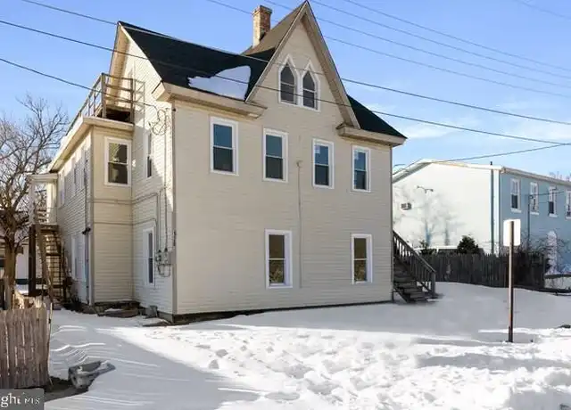 Property at 126 S 4th St Unit B, Millville, NJ, 08332, 3 beds, 1 bath, [object Object]