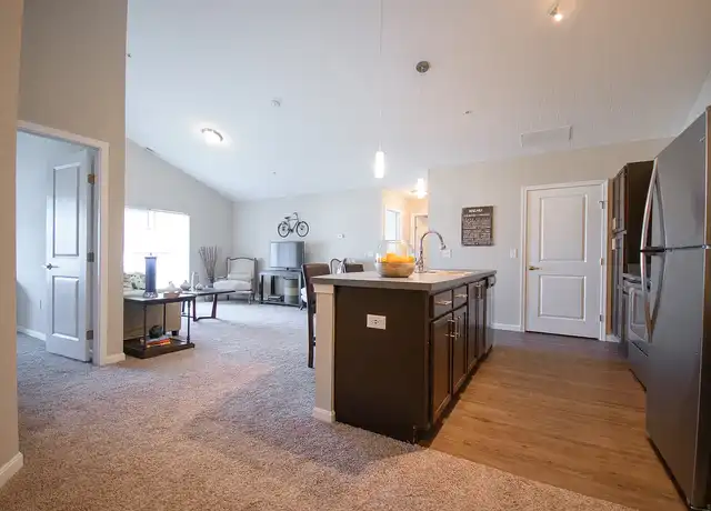 Property at Boulevard at Green - 2000 Burgess Dr, Uniontown, OH, 44685, 1-3 bed, 1-2 bath, [object Object]