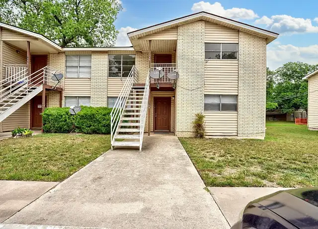 Property at 728 Old Martindale Rd, San Marcos, TX, 78666, 2 beds, 1 bath, [object Object]