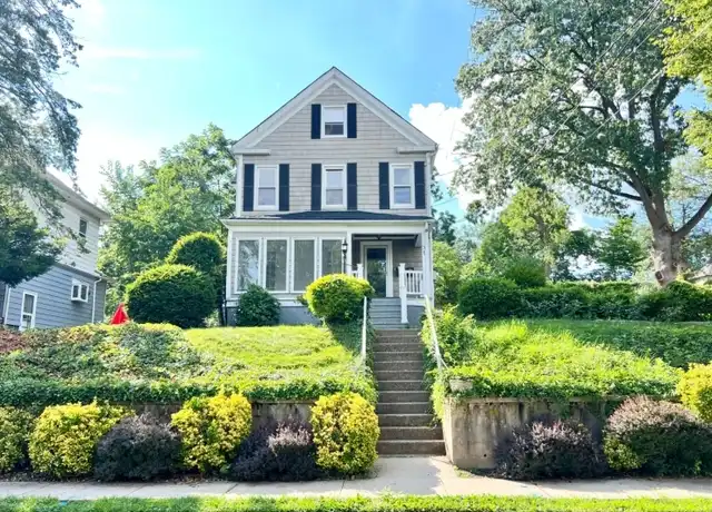 Property at 31 Paterson Ave, Paterson, NJ, 07522, 2 beds, 1 bath, [object Object]