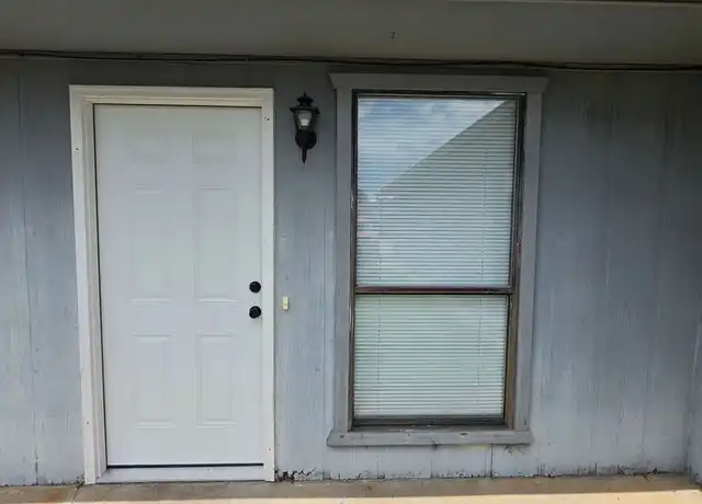 Property at 1209 S Frankfort Ave Unit C, Russellville, AR, 72801, 2 beds, 1 bath, [object Object]