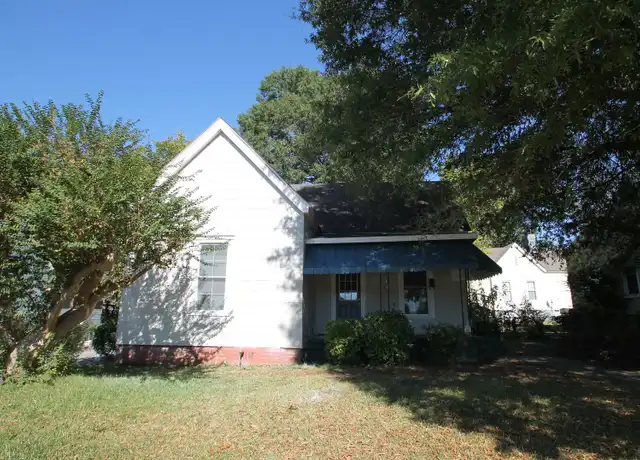 Property at 708 White St W, Rock Hill, SC, 29730, 2 beds, 1 bath, [object Object]