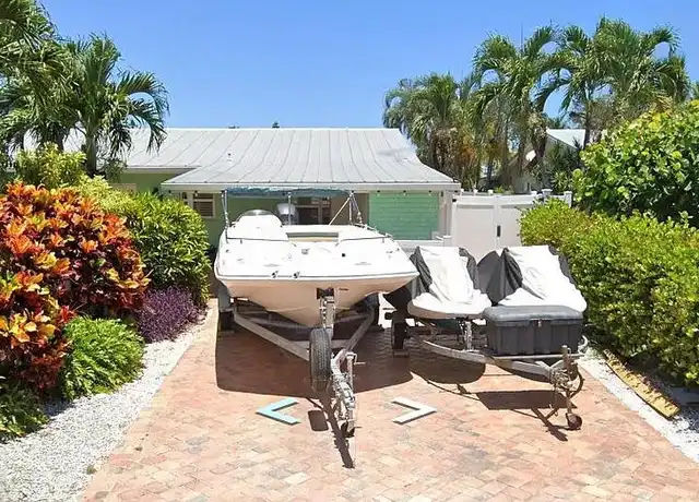 Property at 82 Aqua Ra Dr, Jensen Beach, FL, 34957, 2 beds, 2 baths, [object Object]