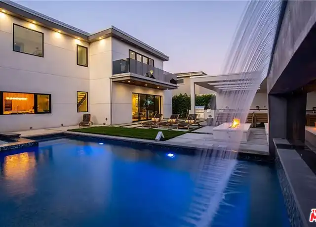 Property at 13812 Cumpston St, Sherman Oaks, CA, 91401, 4 beds, 4.5 baths, [object Object]