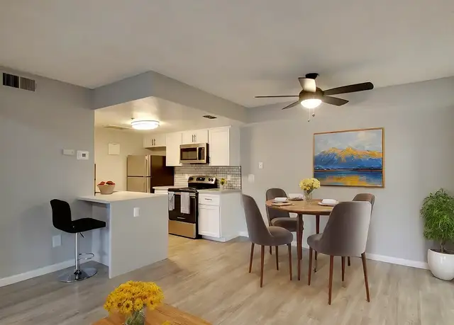 Photo of 900 143rd Ave, San Leandro, CA 94578