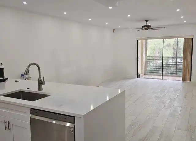 Property at 128 S Cypress Rd #834, Pompano Beach, FL, 33060, 2 beds, 2 baths, [object Object]