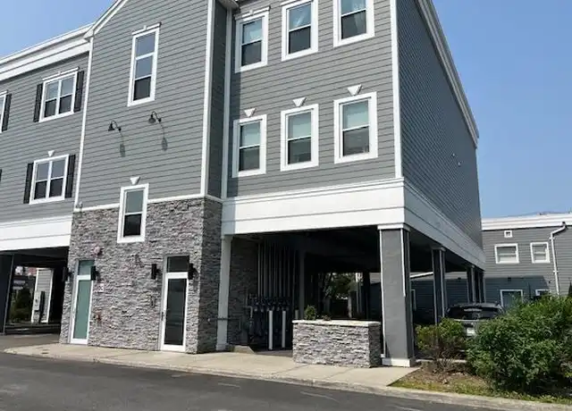 Property at 40 Division St Unit 3E, Farmingdale, NY, 11735, 1 bed, 1 bath, [object Object]