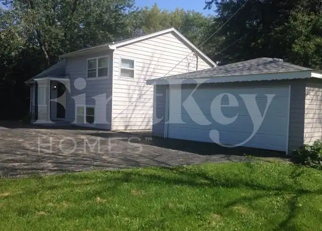 Property at 12865 W Highland Ave, Waukegan, IL, 60087, 2 beds, 1 bath, [object Object]