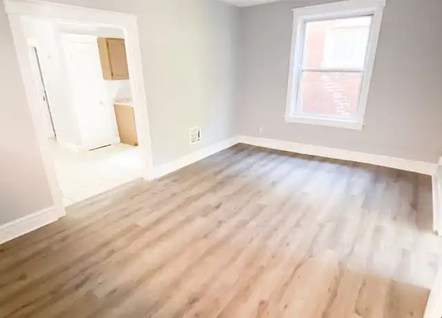 Property at 3660 Minnesota Ave, Saint Louis, MO, 63118, 2 beds, 1 bath, [object Object]
