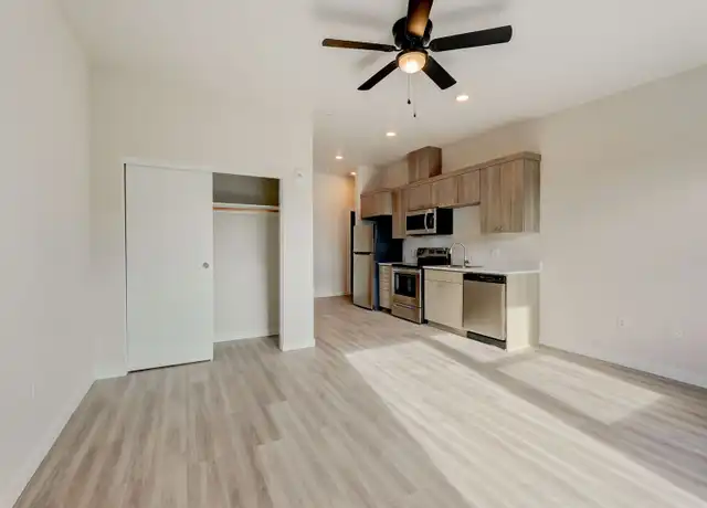 Property at 4738 SE Belmont St Unit 303, Portland, OR, 97215, 0 beds, 1 bath, [object Object]