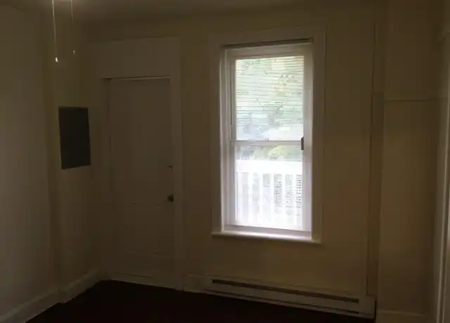 Property at 2042 N 4th St, Harrisburg, PA, 17102, 3 beds, 1 bath, [object Object]