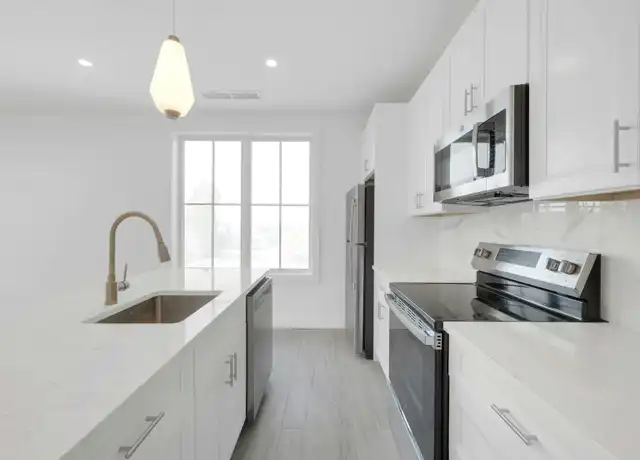 Property at 291 Main St Unit 2A, Eastchester, NY, 10709, 2 beds, 2 baths, [object Object]