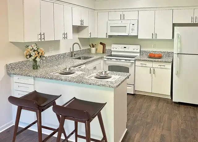 Property at Covington Club Luxury Homes - 33000 Covington Club Dr, Farmington Hills, MI, 48334, 2-3 beds, 2-2.5 baths, [object Object]