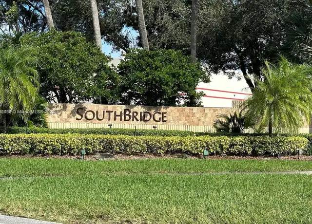 Property at 10431 NW 3rd St, Pembroke Pines, FL, 33026, 2 beds, 2.5 baths, [object Object]