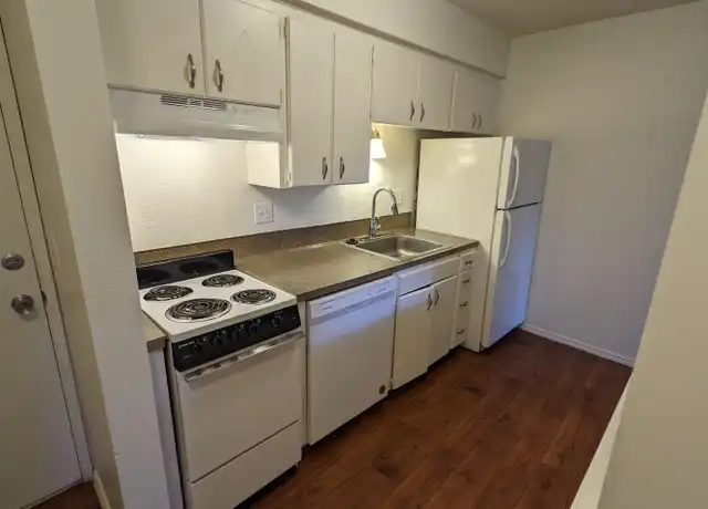 Property at 6320 SW Lombard Ave Unit 20, Beaverton, OR, 97008, 1 bed, 1 bath, [object Object]