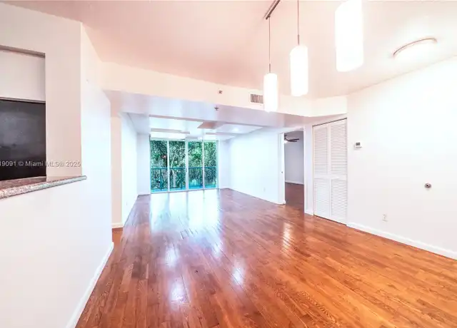 Property at 619 E Sheridan St #204, Dania, FL, 33004, 2 beds, 2 baths, [object Object]
