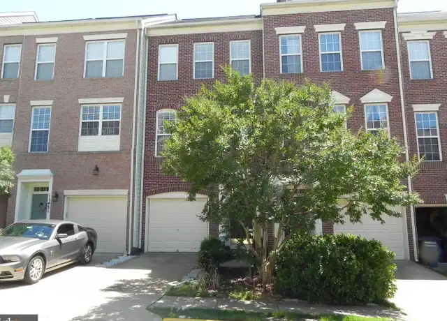 Property at 11453 Log Ridge Dr, Fairfax, VA, 22030, 2 beds, 2.5 baths, [object Object]