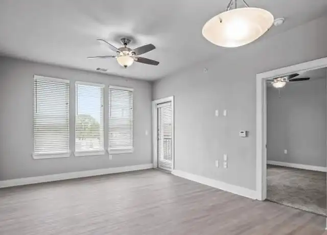 Property at 9259 Lyndon B Johnson Fwy Unit 116, Dallas, TX, 75243, 1 bed, 1 bath, [object Object]