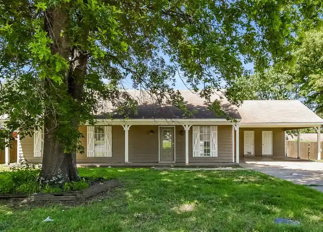 Property at 7083 Layne Dr, Horn Lake, MS, 38637, 3 beds, 2 baths, [object Object]