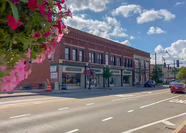Property at 2 1/2 W Wilson St Unit C4, Batavia, IL, 60510, 2 beds, 1 bath, [object Object]