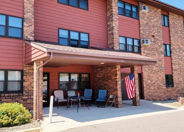 Property at 11 Park St S, Fairfax, MN, 55332, 2 beds, 1 bath, [object Object]