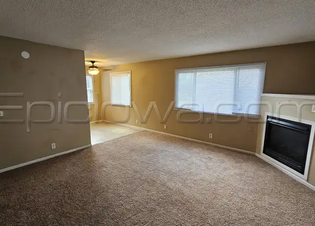 Property at 1207 O Avenue Pl NE, Cedar Rapids, IA, 52402, 2 beds, 1 bath, [object Object]