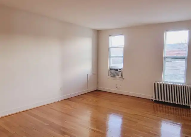 Property at Wakefield Manor Apartments - 1201 N Courthouse Rd, Arlington, VA, 22201, 1 bed, 1 bath, [object Object]