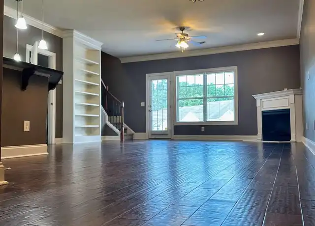 Property at 140 Townview Dr, Woodstock, GA, 30189, 2 beds, 2.5 baths, [object Object]