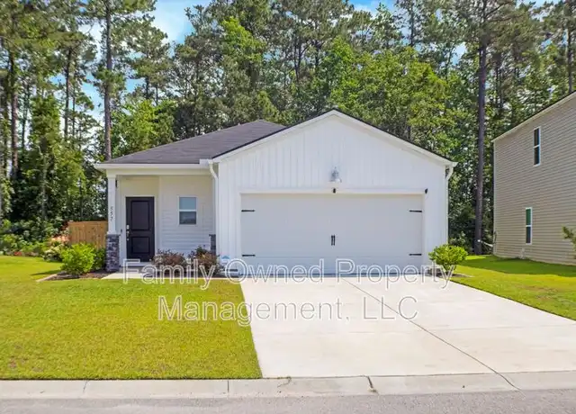 Property at 557 Spanish Wells Rd, Summerville, SC, 29486, 3 beds, 2 baths, [object Object]
