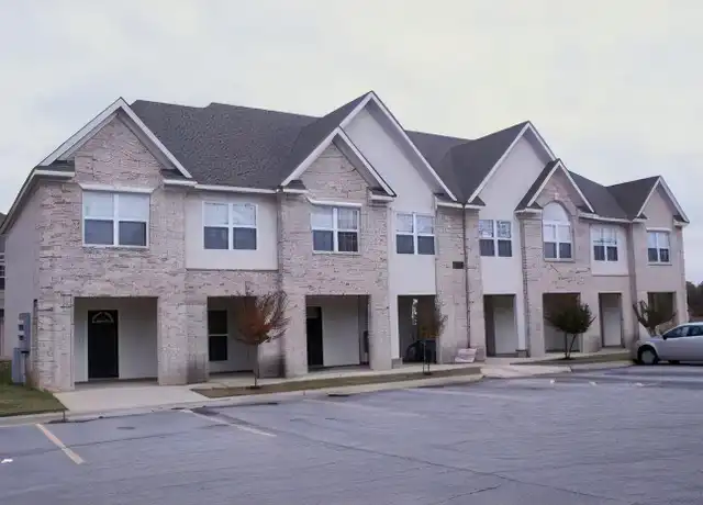 Property at 914 Craighead Forest Rd, Jonesboro, AR, 72404, 2 beds, 2.5 baths, [object Object]