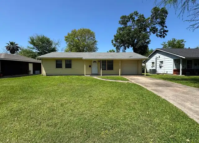 Property at 705 N 12th St, La Porte, TX, 77571, 3 beds, 1 bath, [object Object]