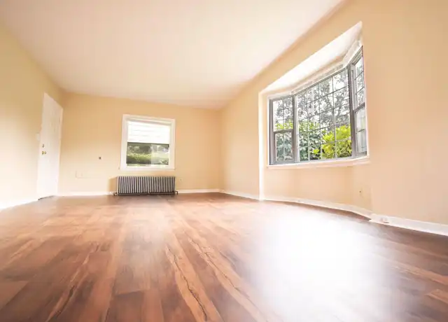 Property at 5128-5138 SE Milwaukie Ave Unit 5132, Portland, OR, 97202, 1 bed, 1 bath, [object Object]