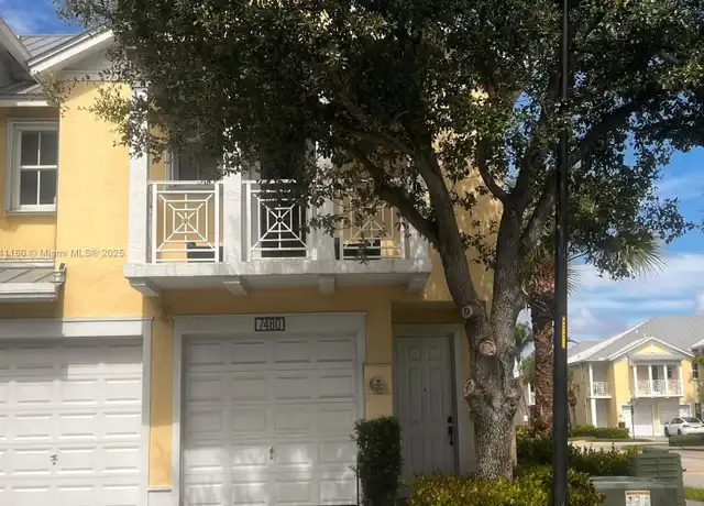 Property at 7480 NW 114th Path, Doral, FL, 33178, 4 beds, 3.5 baths, [object Object]