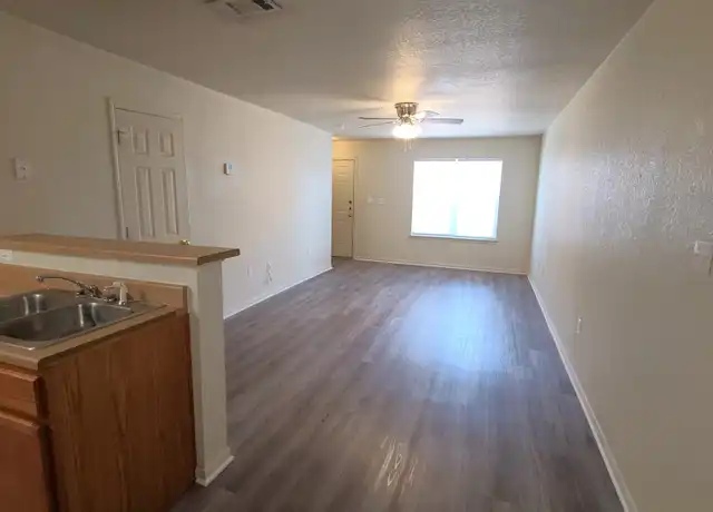 Property at 811 Industrial Ave Unit C, Copperas Cove, TX, 76522, 2 beds, 1.5 baths, [object Object]